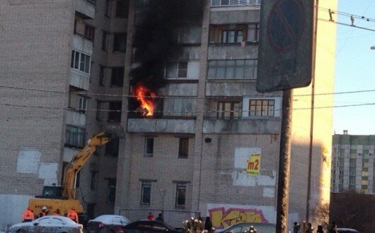 Два человека погибли при пожаре квартиры в доме на Маршала Жукова